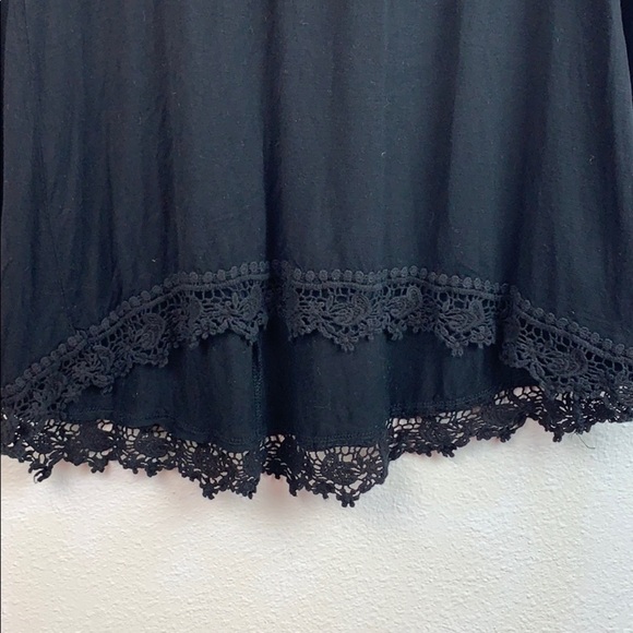 Kona tunic top high low crochet trim wide neck - Picture 3 of 9